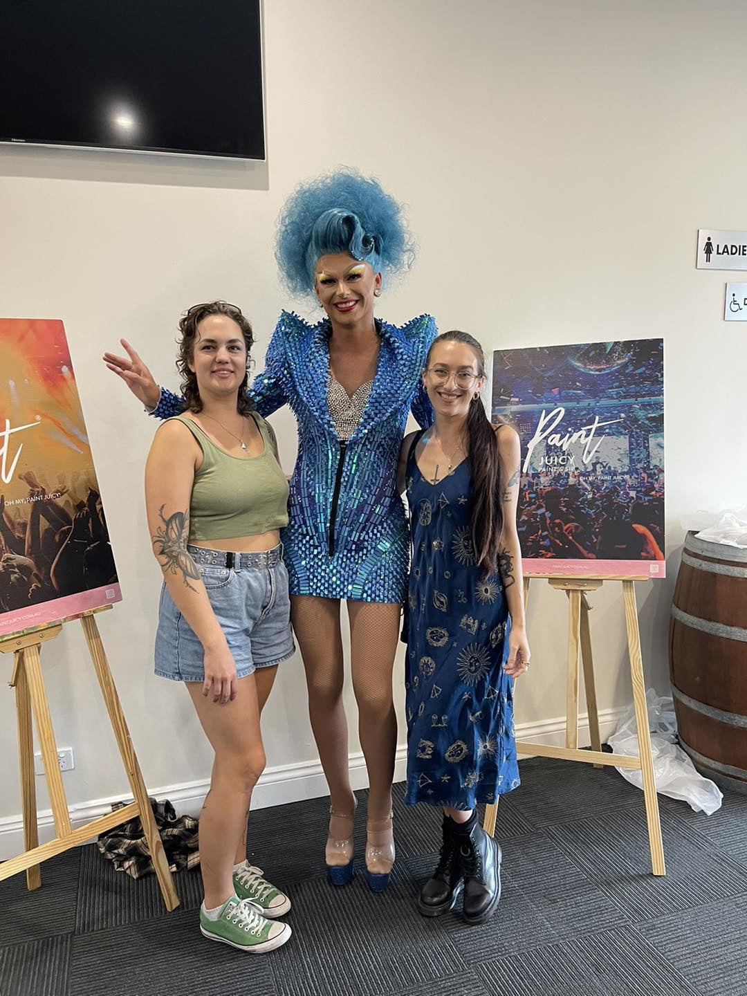 Paint and Sip at Airlie Beach and Paint Juicy-Paint Juicy - Paint and Sip
