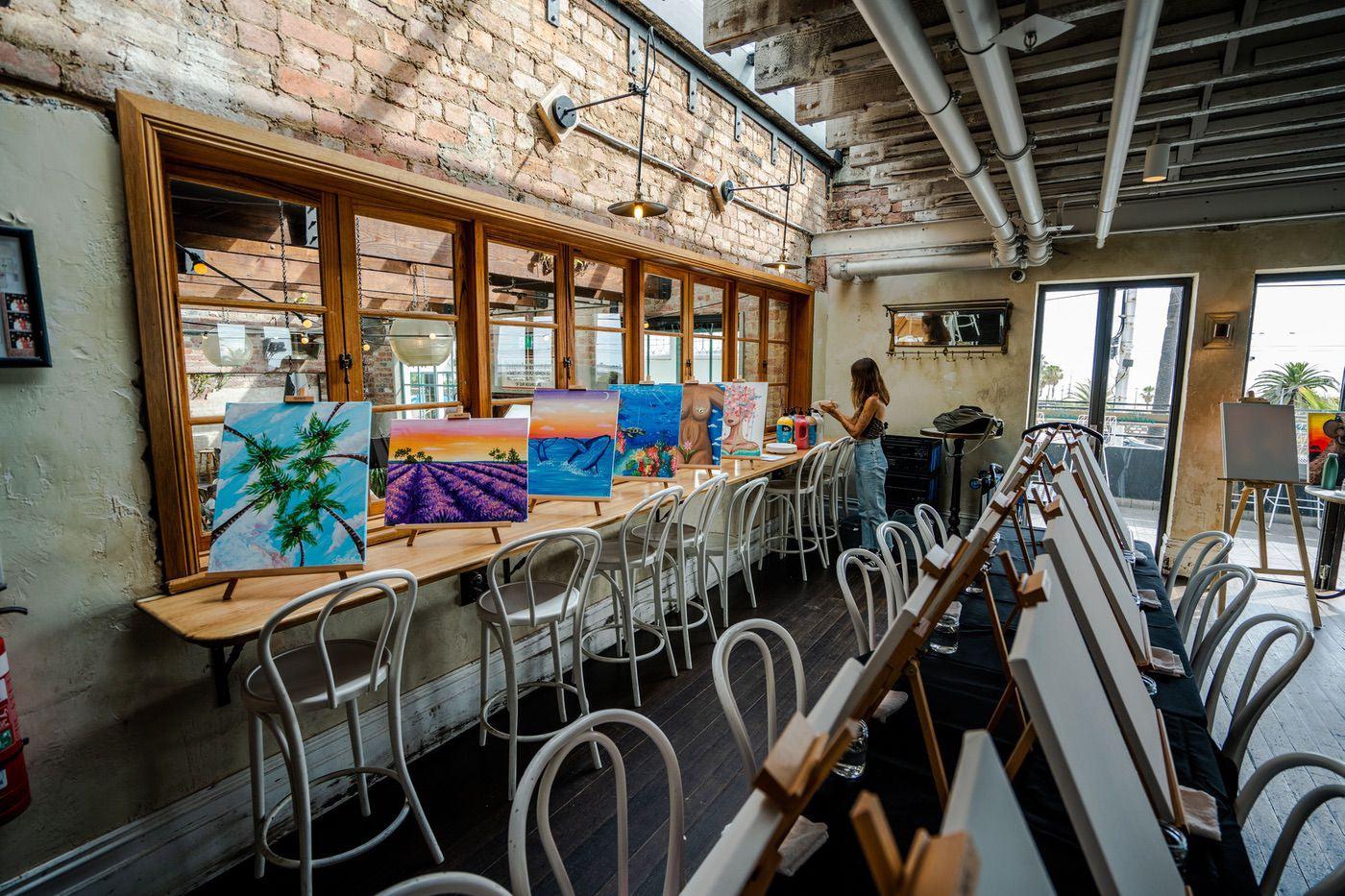 Reasons to Give the Gift of a Paint and Sip Experience Paint Juicy