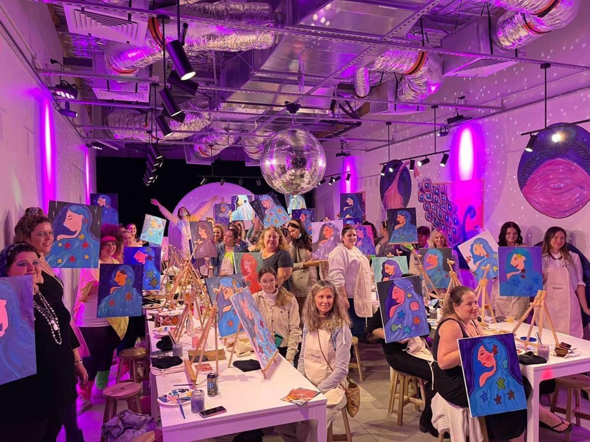 Our New Upper Coomera Studio Now Opened Paint Juicy Paint and Sip